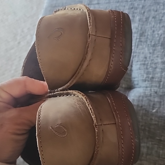 OluKai Men's Brown Leather Slip-Ons - Picture 4 of 4